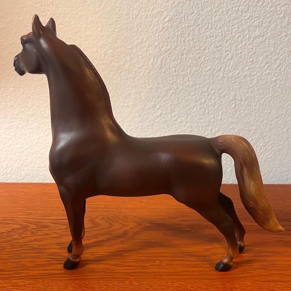 Chestnut Morgan 1997 Breyer Horse Figure - Picture 3 of 5